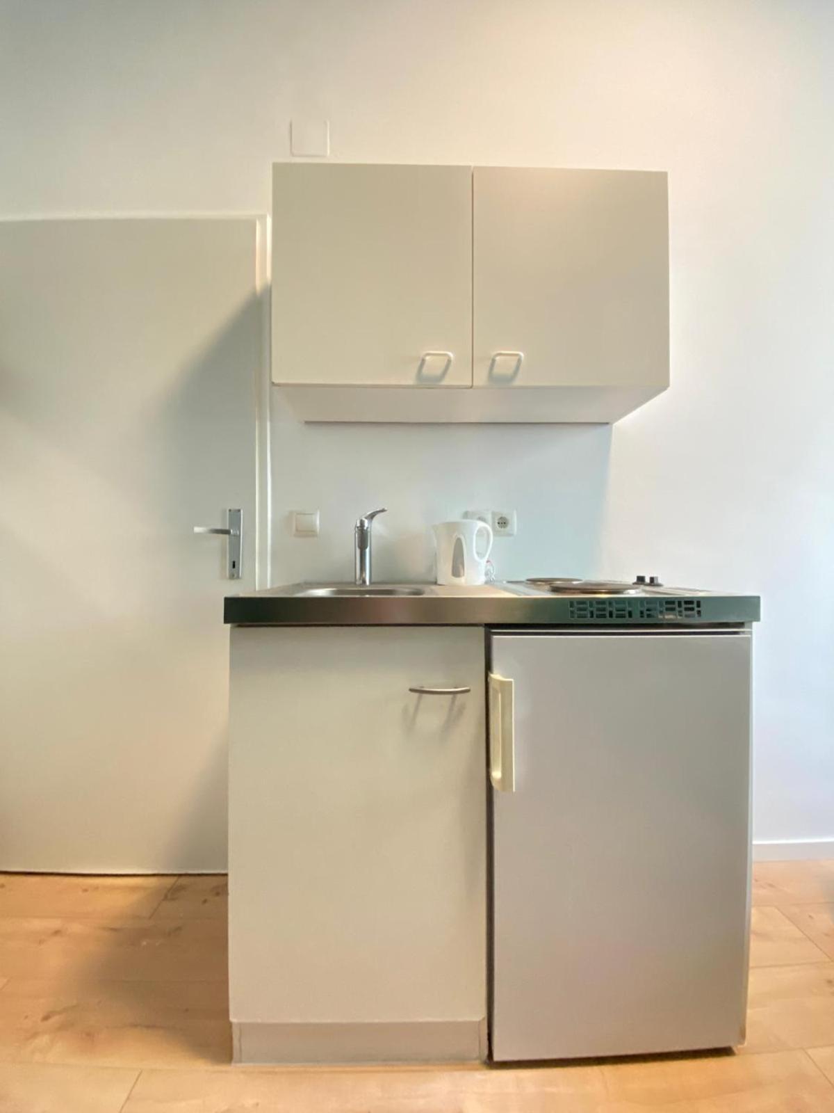8 Fully Equipped Studio Shared Apt W Terrace Margareten فيينا المظهر الخارجي الصورة