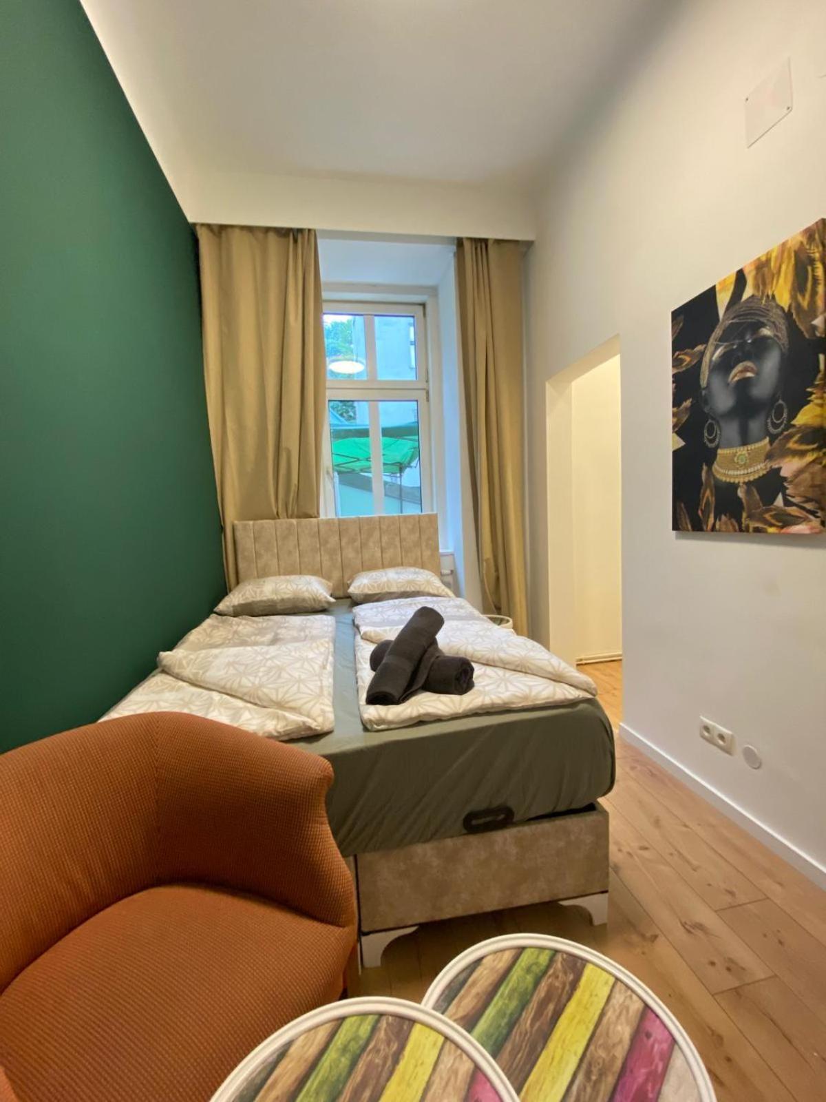 8 Fully Equipped Studio Shared Apt W Terrace Margareten فيينا المظهر الخارجي الصورة