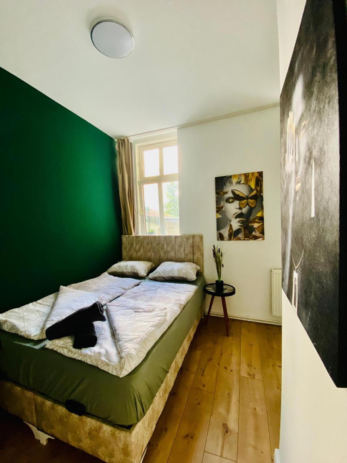8 Fully Equipped Studio Shared Apt W Terrace Margareten فيينا المظهر الخارجي الصورة