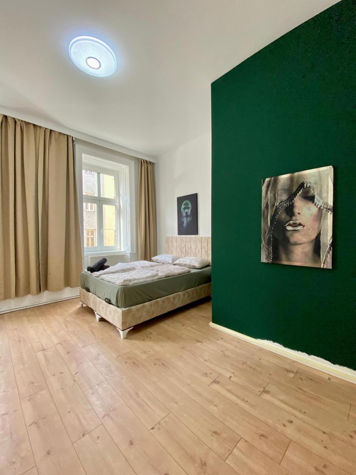 8 Fully Equipped Studio Shared Apt W Terrace Margareten فيينا المظهر الخارجي الصورة