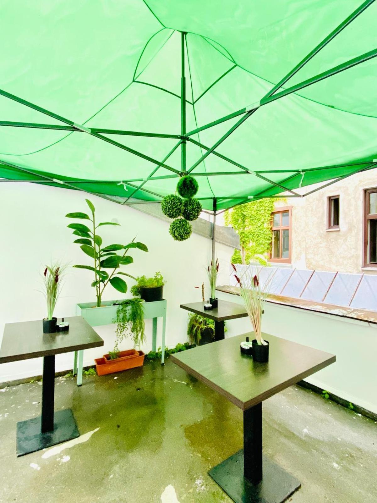 8 Fully Equipped Studio Shared Apt W Terrace Margareten فيينا المظهر الخارجي الصورة