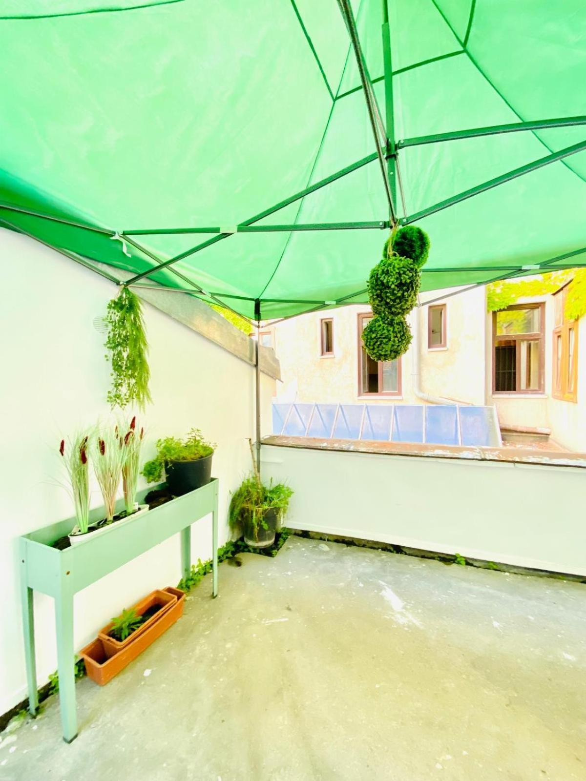 8 Fully Equipped Studio Shared Apt W Terrace Margareten فيينا المظهر الخارجي الصورة